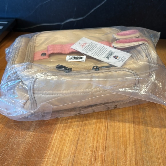 LUG Bunny Trolley Cosmetic Case, unopened package - Picture 2 of 5